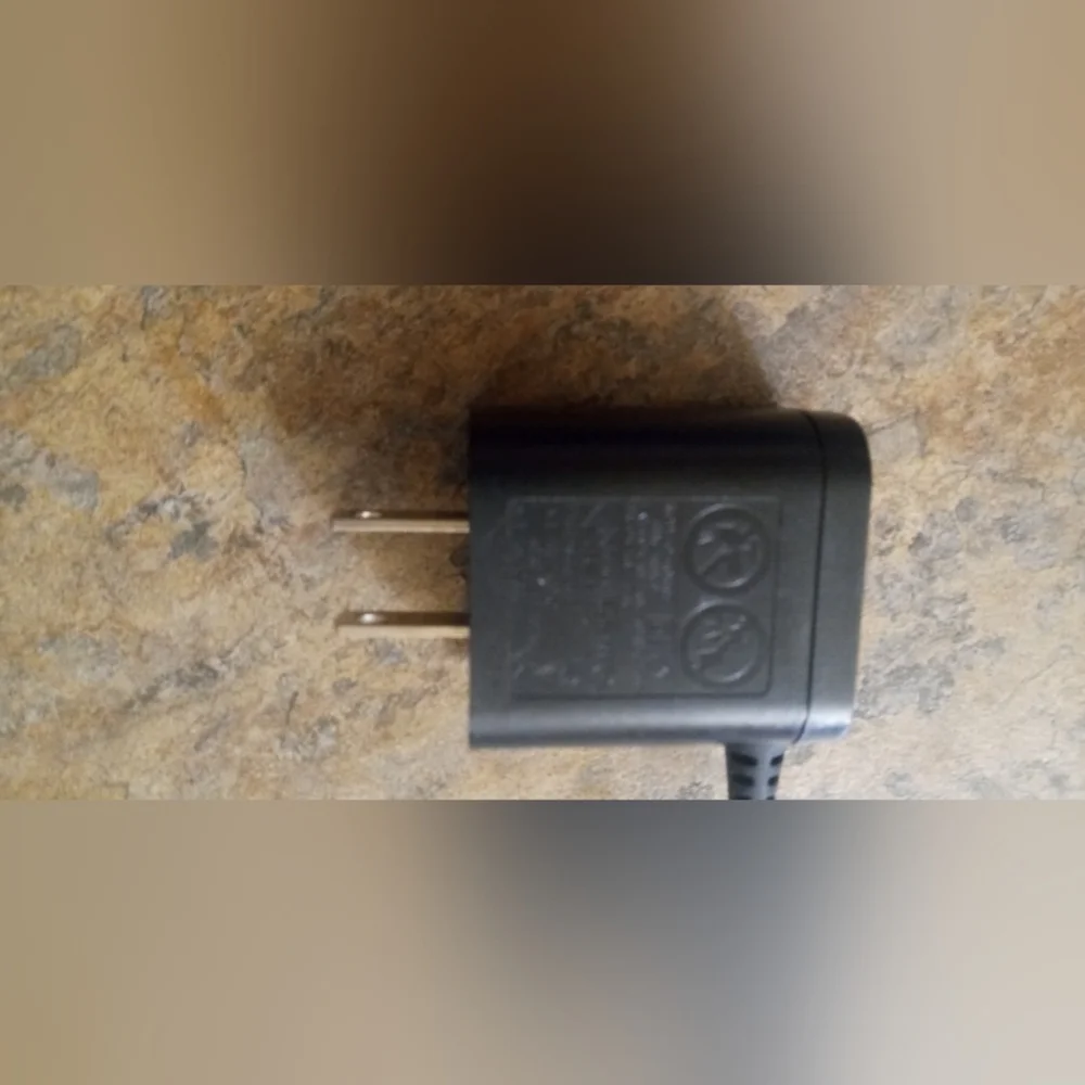 Black Tablet Charger with Cable - Universal Power Adapter
